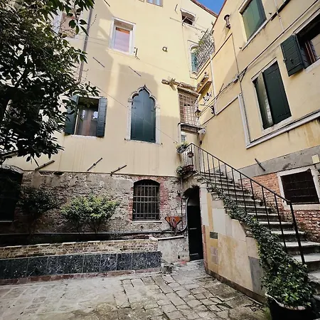 Il Melograno San Marco Apartmán *